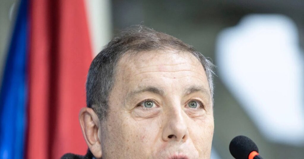 Uruguay Finance Minister decides to apply modest tax increases