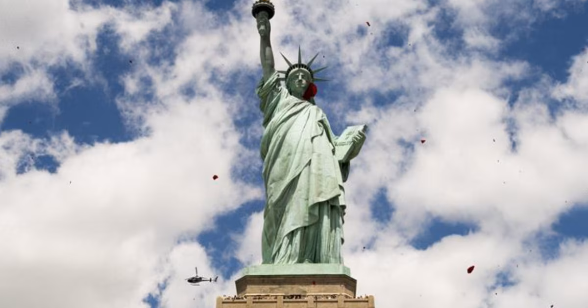 How much does it cost to visit the Statue of Liberty in 2026?