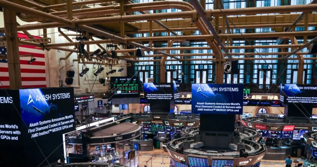 Stocks fall, credit worries rise as oil rises