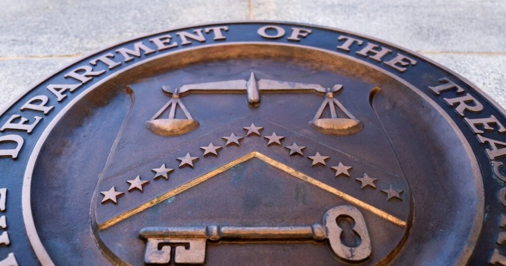 Treasury yields reach weekly highs and inflation risk increases