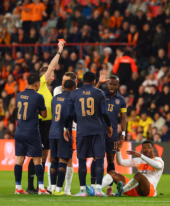 Denzel Dumfries was sent off after knocking down Gonzalo Plata