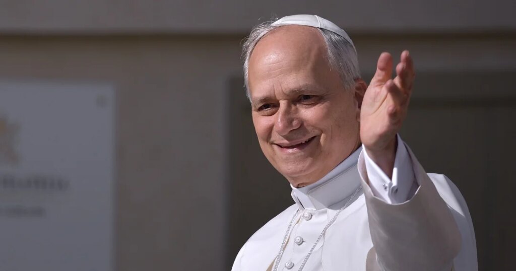 By washing priests' feet, Pope Leo urges Catholics to help the oppressed