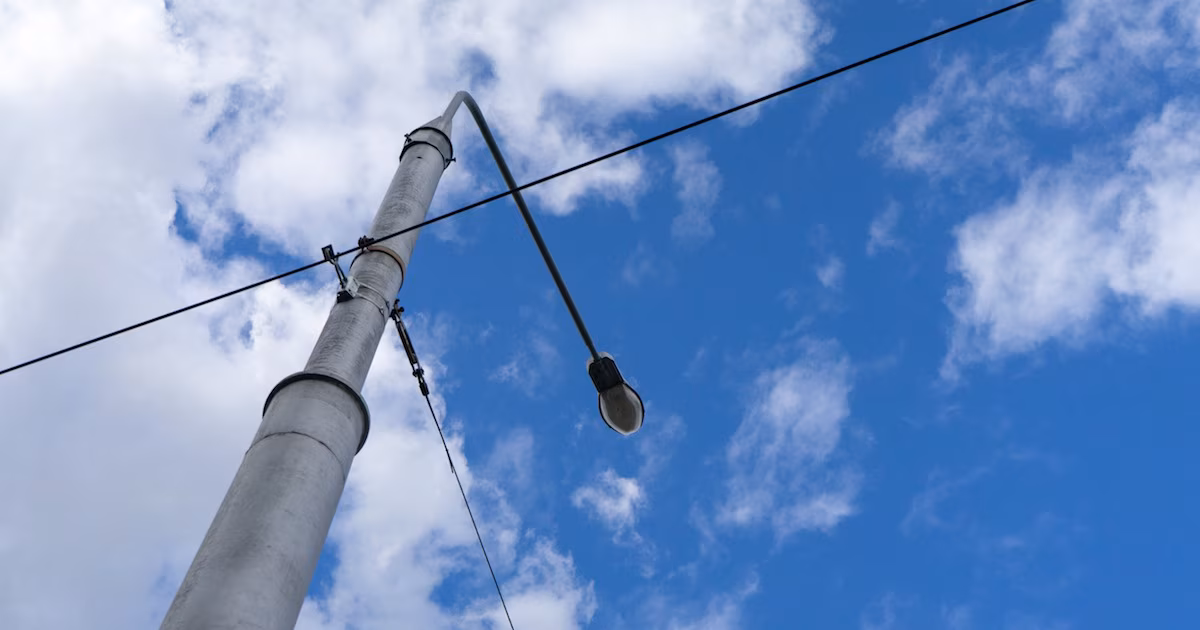 He was 4 years old, he touched a light pole and suffered a shock: they must compensate him with $14 million