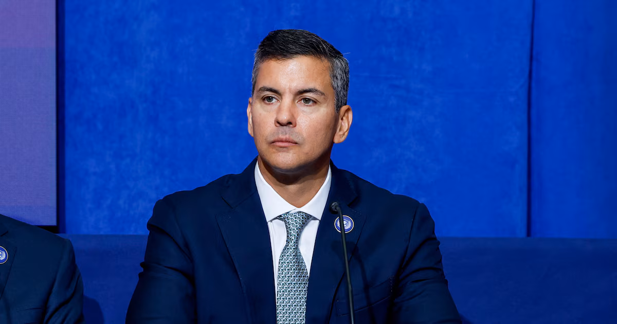 Santiago Peña appointed a new Vice Minister of Security and appointed a new commander of the National Police in Paraguay