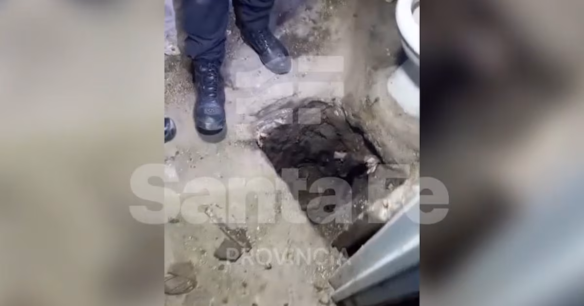 A tunnel was discovered in a high-profile prisoner's wing at a Santa Fe prison