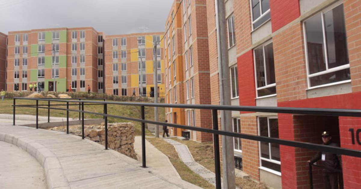Debts in residential complexes: what owners should know about the prescription of the obligation