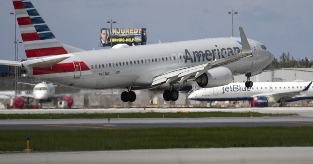 Duffy says US low-cost airlines don't need bailout