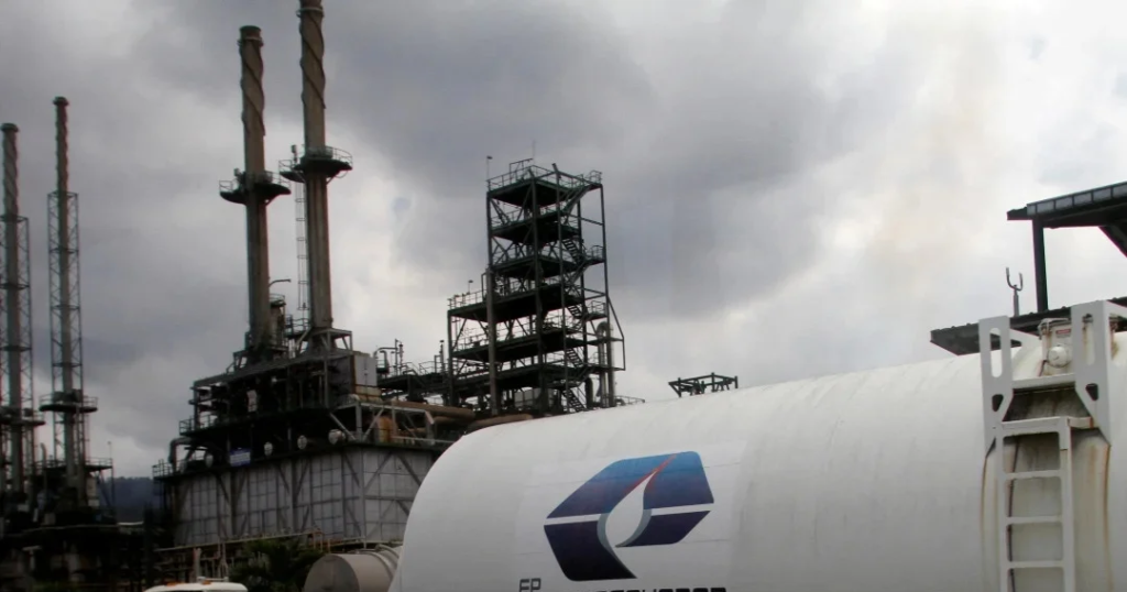 Petroecuador awards Chinese companies contracts for 2.88 million barrels of crude oil