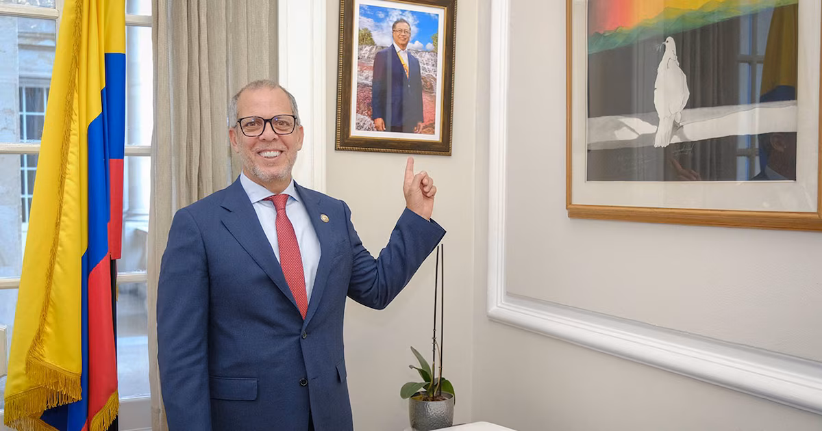 “Resign from office and show how 15 million votes are put”: Ambassador Alfredo Saade asked Petro to leave the Presidency