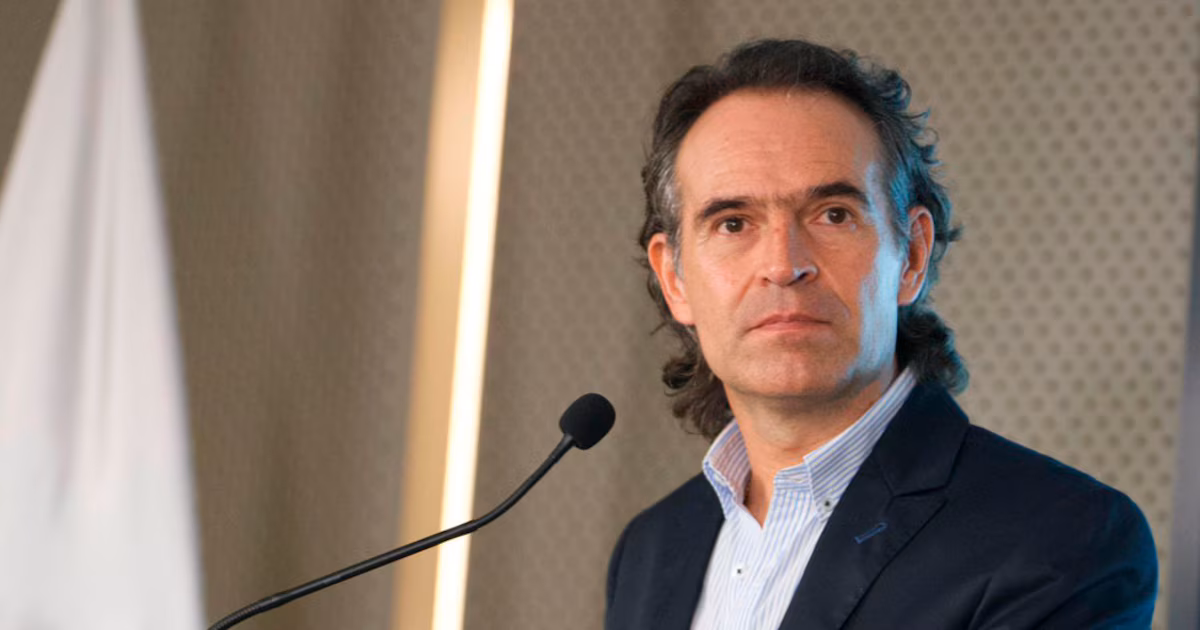 “They are not students, they are terrorists”: Federico Gutiérrez speaks out after hooded riots at the University of Antioquia