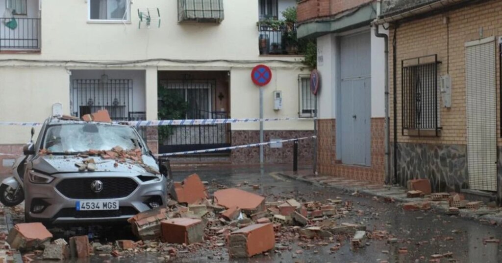 Magnitude 5 earthquake shakes Spanish city of Granada and causes infrastructure damage
