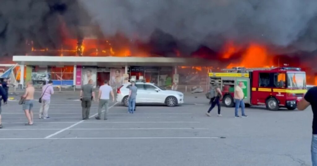 Russian attack on a shopping center in Ukraine leaves six dead and about 90 injured